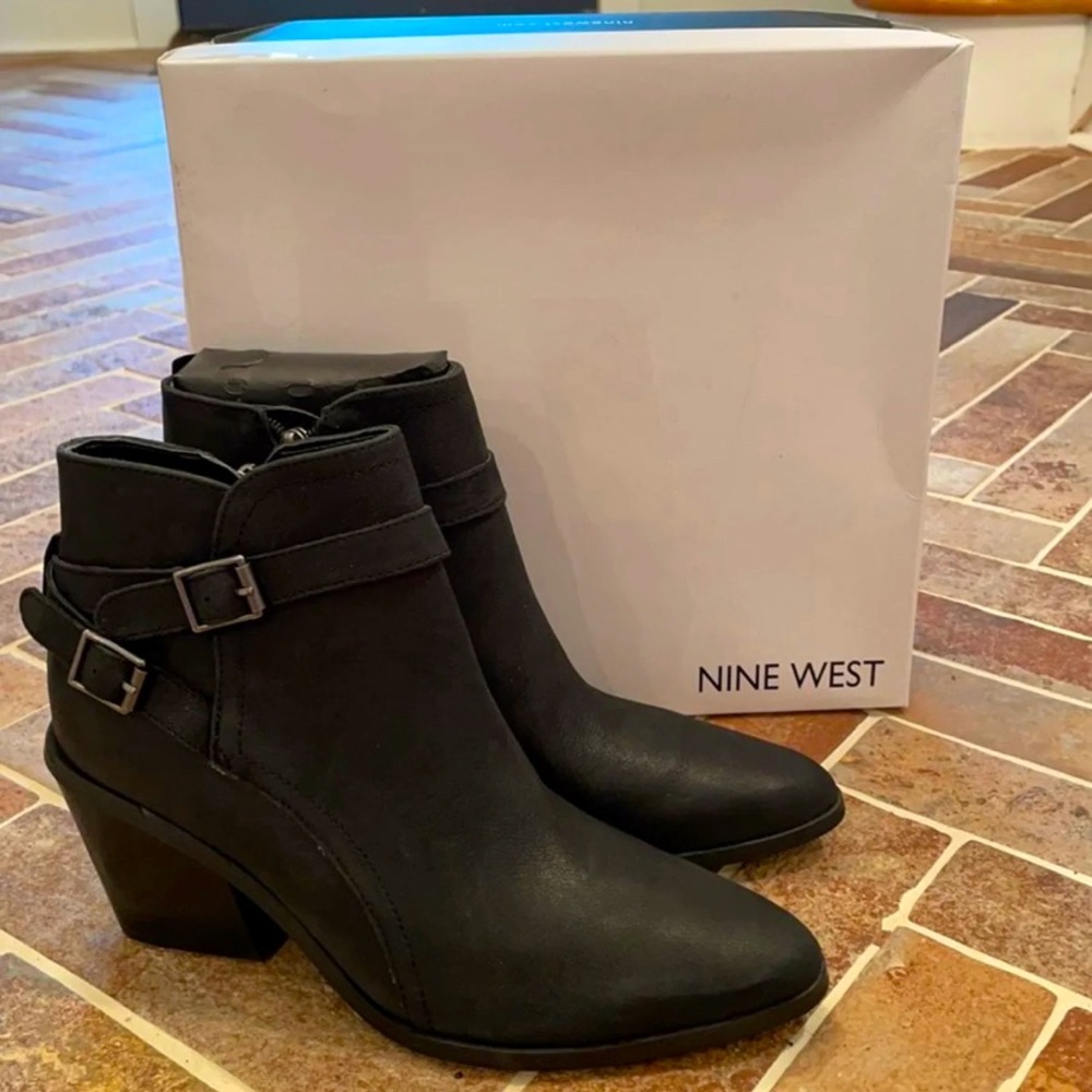 Nine West Scala Booties Sz 9.5